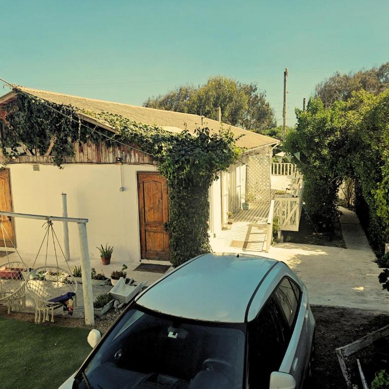 Sophia Hostel Beach House l Coworking, Coliving & Wellness - Twin Room with Terrace - 7