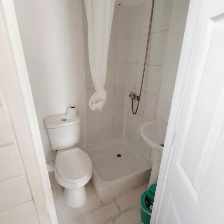 Sophia Hostel Beach House l Coworking, Coliving & Wellness - Twin Room with Terrace - 17