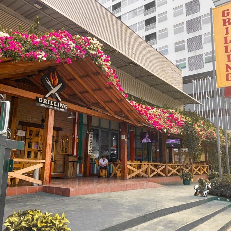 Suite de lujo cerca al aeropuerto, terminal, mall sol - Suite with City View - 38