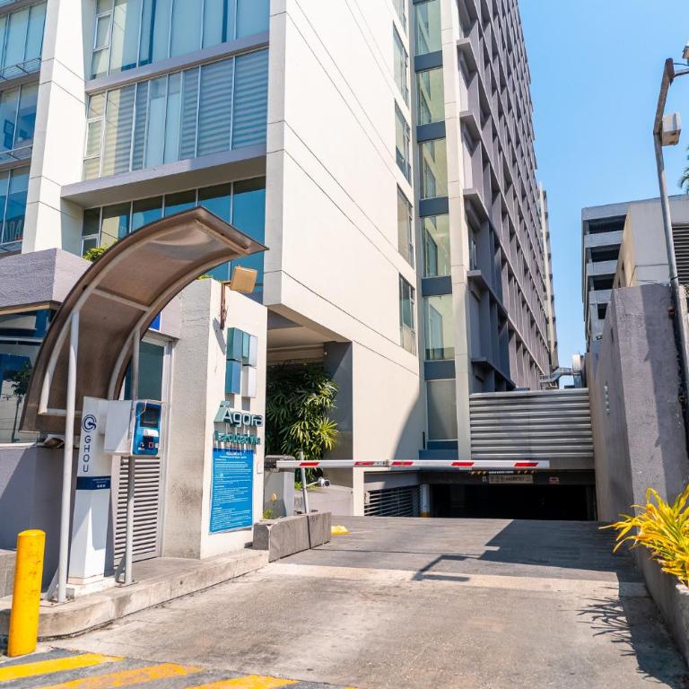 Suite de lujo cerca al aeropuerto, terminal, mall sol - Suite with City View - 33