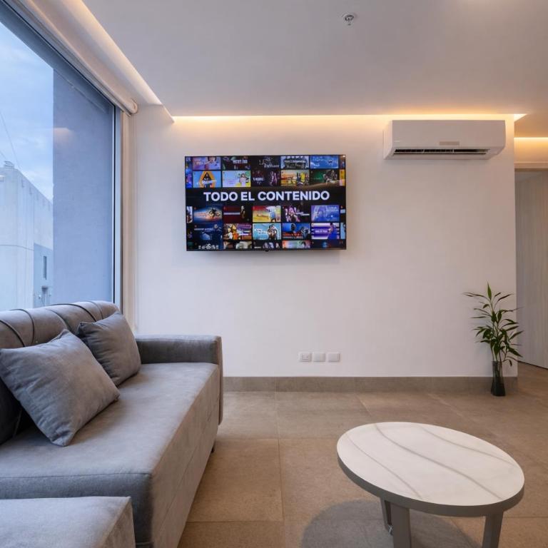 Suite de lujo cerca al aeropuerto, terminal, mall sol - Suite with City View - 11