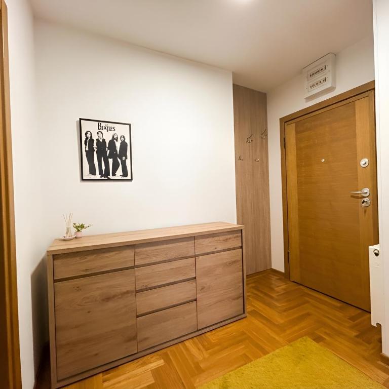 Central City Nest 4 guests Balcony & Free Parking - One-Bedroom Apartment - 17