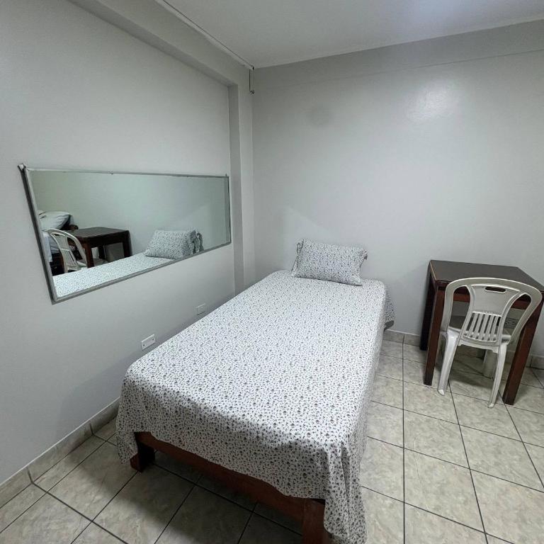 Hospedaje W TAWA - Habitación Doble Deluxe - 2 camas dobles - 1
