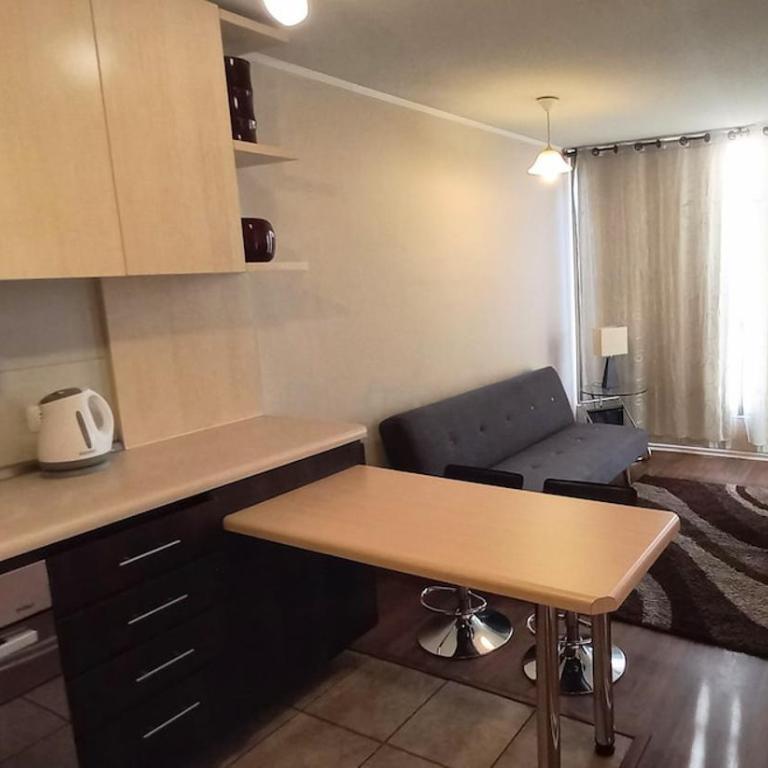 Pool - Wifi - In front of the L5 subway - One-Bedroom Apartment - 1