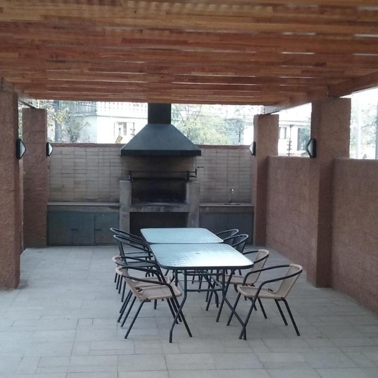 Pool - Wifi - In front of the L5 subway - One-Bedroom Apartment - 4