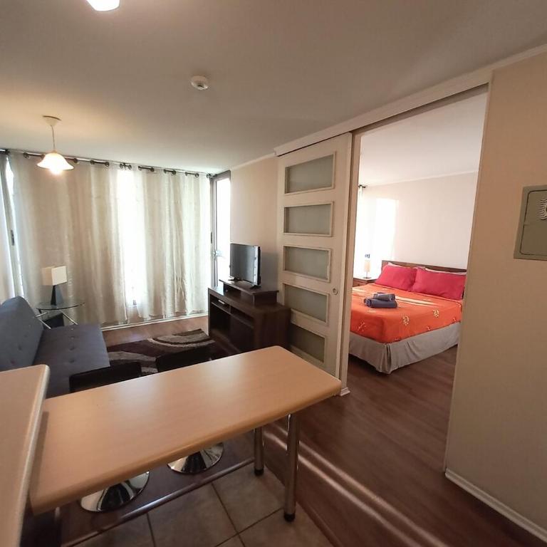 Pool - Wifi - In front of the L5 subway - One-Bedroom Apartment - 14