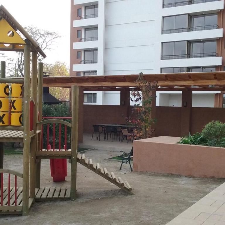 Pool - Wifi - In front of the L5 subway - One-Bedroom Apartment - 15