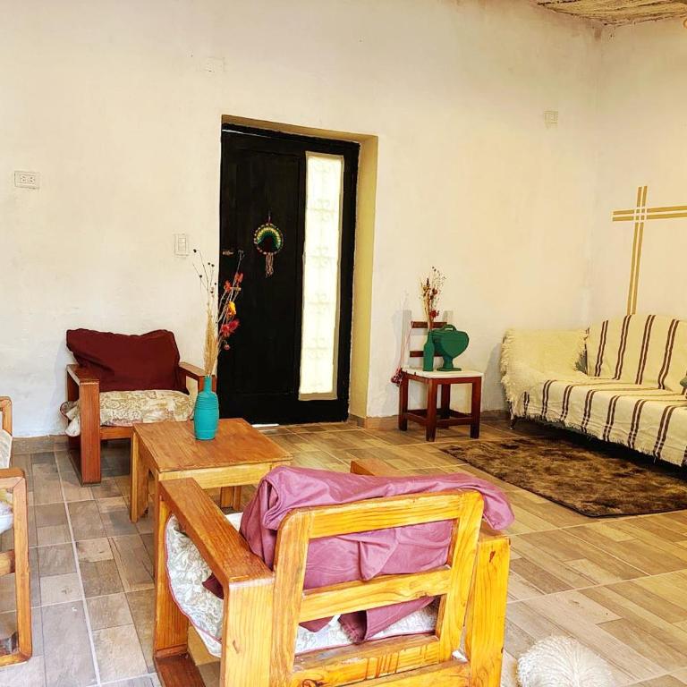 Alquiler Temporario Dona Elena Tilcara - Three-Bedroom Vacation Home - 13