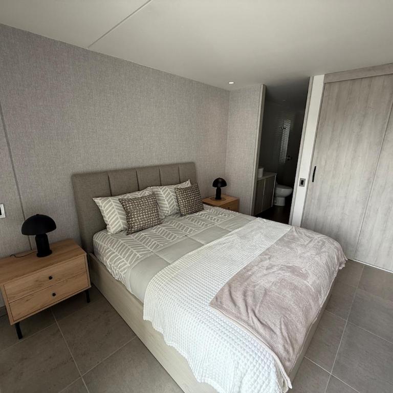 Apartamento mejor zona de la ciudad 501 - One-Bedroom Apartment - 7