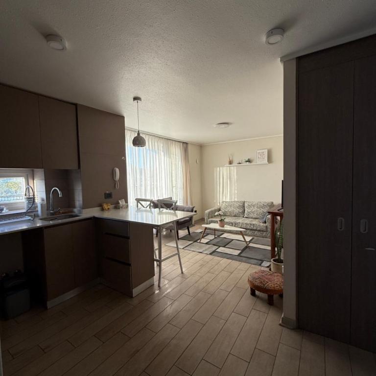 Departamento céntrico en Concepción, a pasos del terminal Collao con estacionamiento - Two-Bedroom Apartment - 3