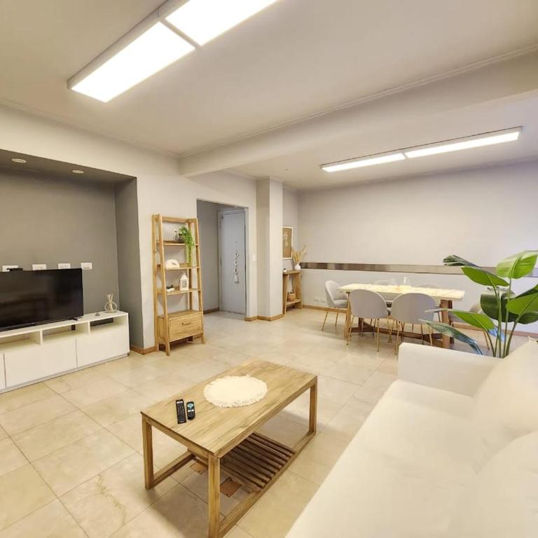 Bonito Departamento Familiar en el Microcentro Porteño - Apartamento de 2 dormitorios - 1