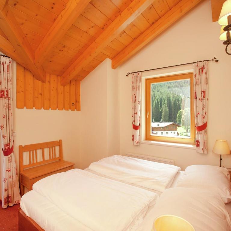 Chalet in Saalbach near Ski Lift - Chalet mit 3 Schlafzimmern - 8