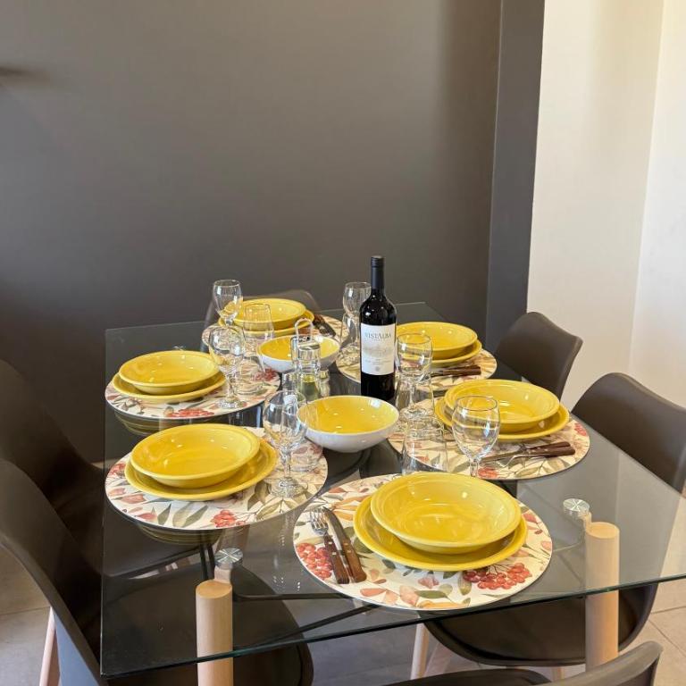 Pellegrini Apartments Mendoza !! Estupendos Departamentos con Cochera Privada cercanos a Parque Gral San Martin - Two-Bedroom Deluxe Apartment with Balcony - 5