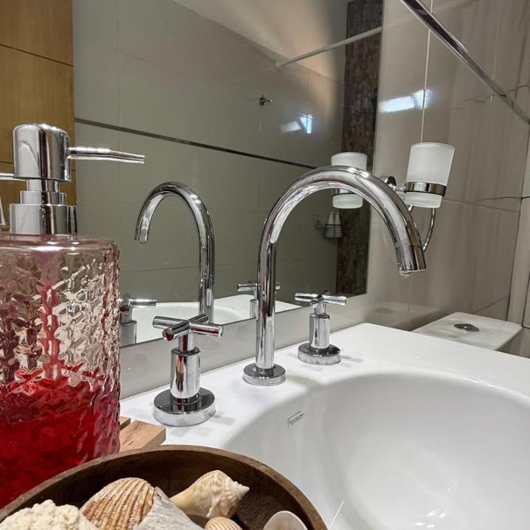 Pellegrini Apartments Mendoza !! Estupendos Departamentos con Cochera Privada cercanos a Parque Gral San Martin - Two-Bedroom Deluxe Apartment with Balcony - 10