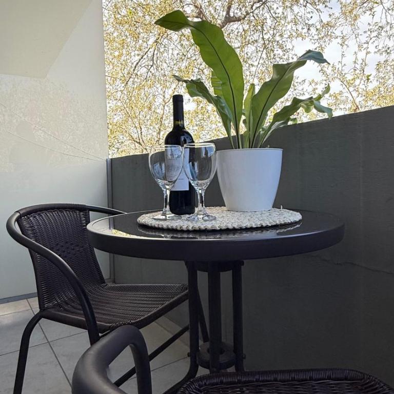 Pellegrini Apartments Mendoza !! Estupendos Departamentos con Cochera Privada cercanos a Parque Gral San Martin - Two-Bedroom Deluxe Apartment with Balcony - 21