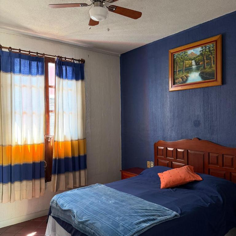 Casa Refugio Budget House 8 Rooms & 9 Bathrooms - Casa de 7 dormitorios - 9