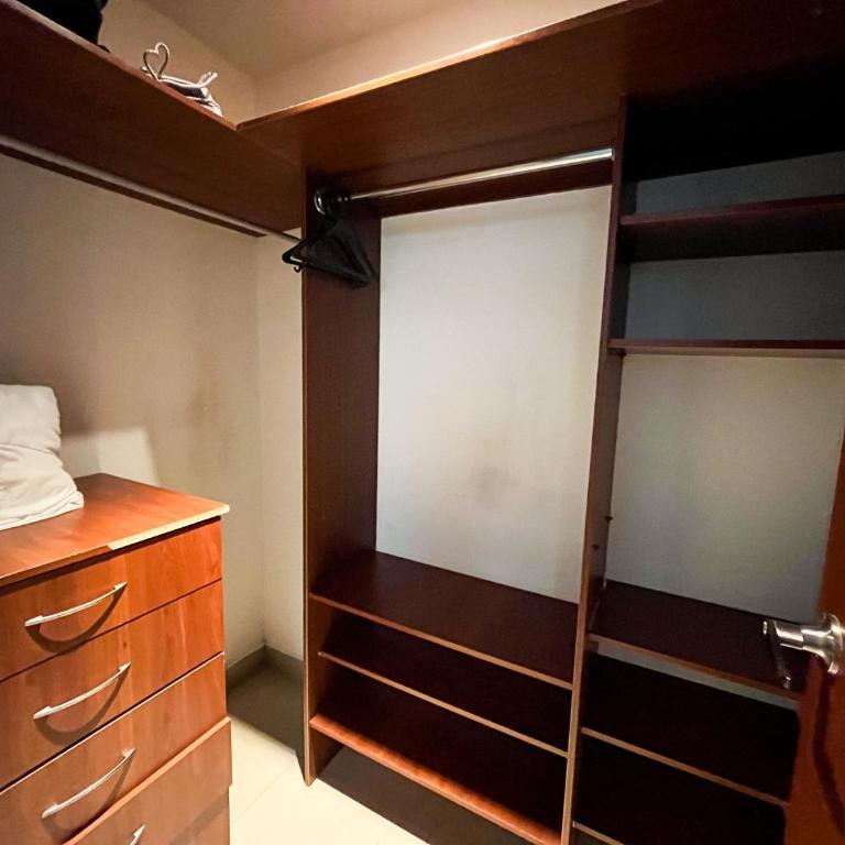 Samborondon Plaza Suites - One-Bedroom Apartment - 5