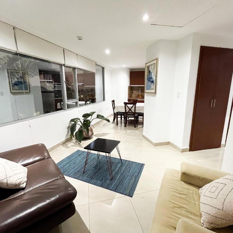Samborondon Plaza Suites - One-Bedroom Apartment - 13