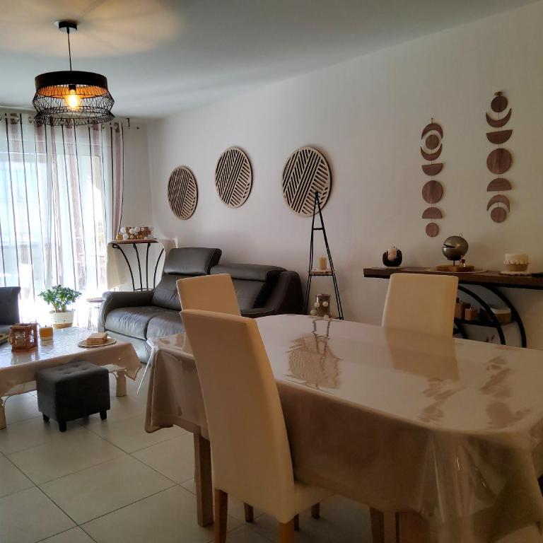 Appart 2 chambres - 50 m de la mer - parking - Appartement - 8