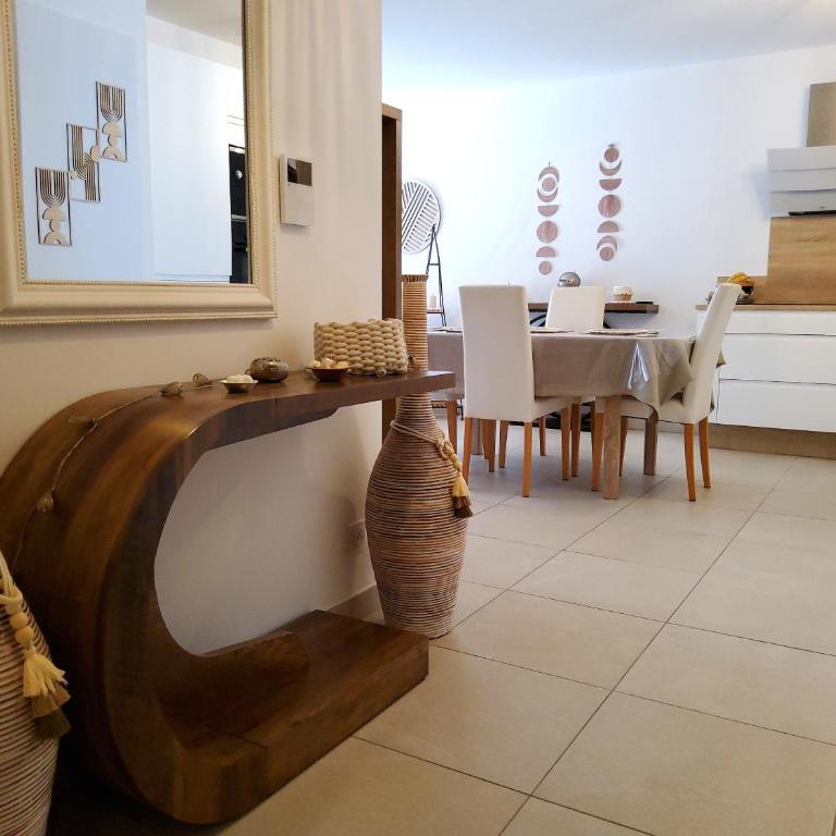 Appart 2 chambres - 50 m de la mer - parking - Appartement - 6