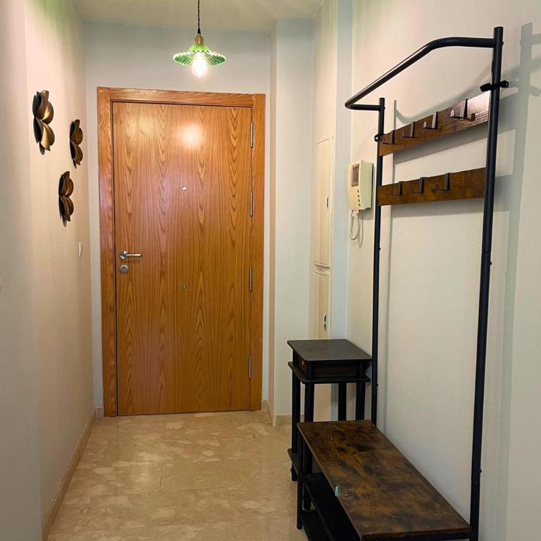 Home4u Cartuja - One-Bedroom Apartment - 11