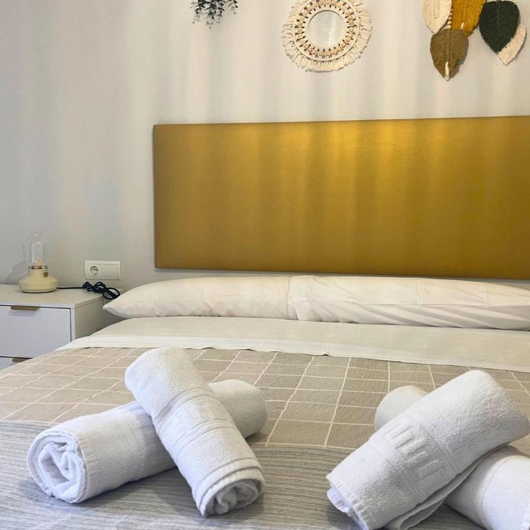 Home4u Cartuja - One-Bedroom Apartment - 1