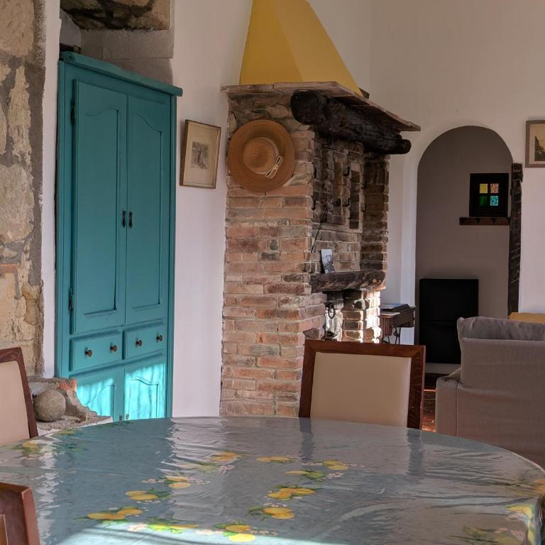 Maison de famille entre mer & collines - Charme, citronniers et tranquillité - accès marche et sentier 3 min - Maison 4 Chambres - 7