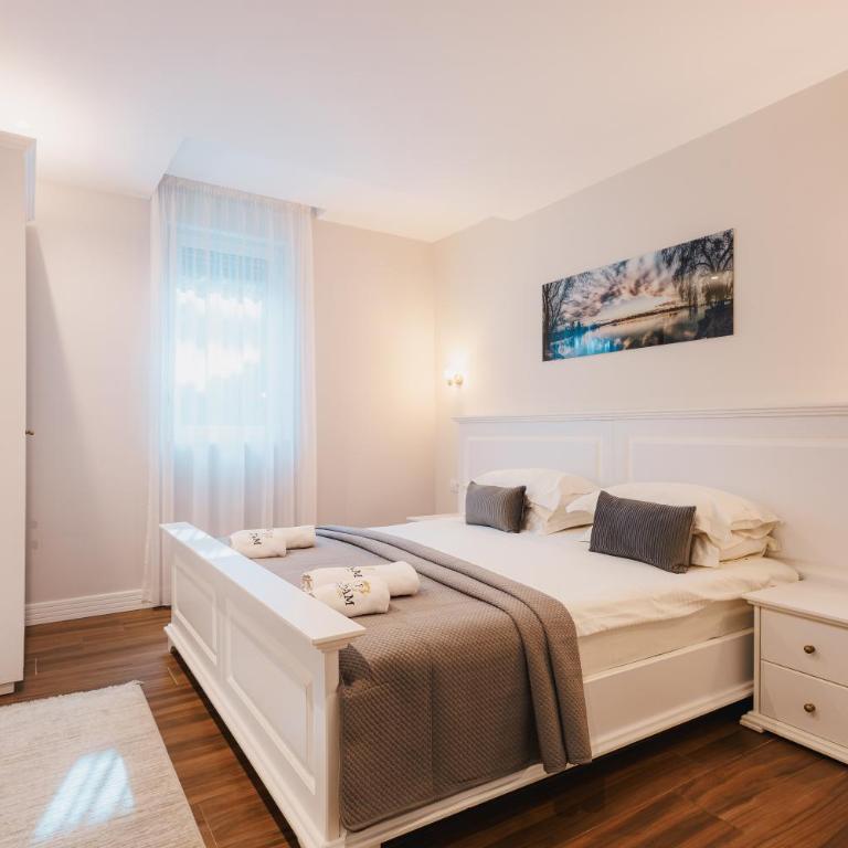 Padam Hotel & SPA - Deluxe Apartment - 25