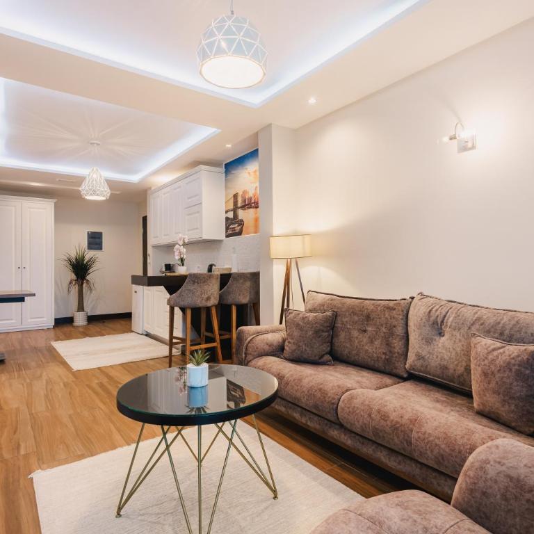 Padam Hotel & SPA - Deluxe Apartment - 25