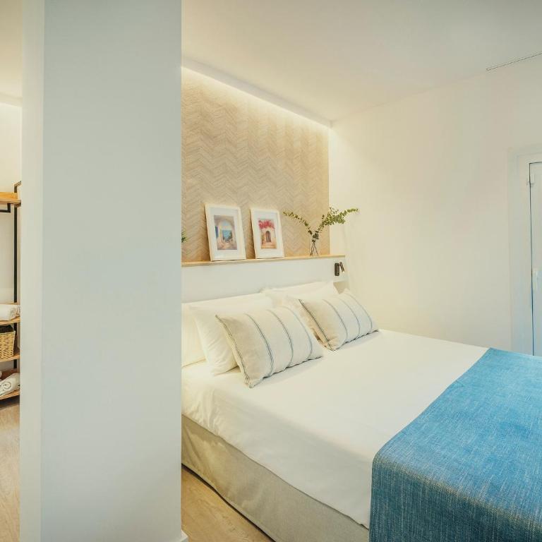 Beneste Nerja Hostal - Habitación Doble con balcón - 13