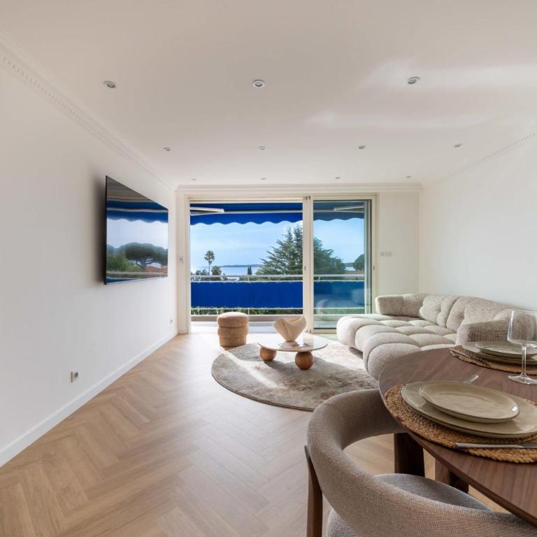 3P Traversant Vue Mer Cannes Est - Appartement - 3