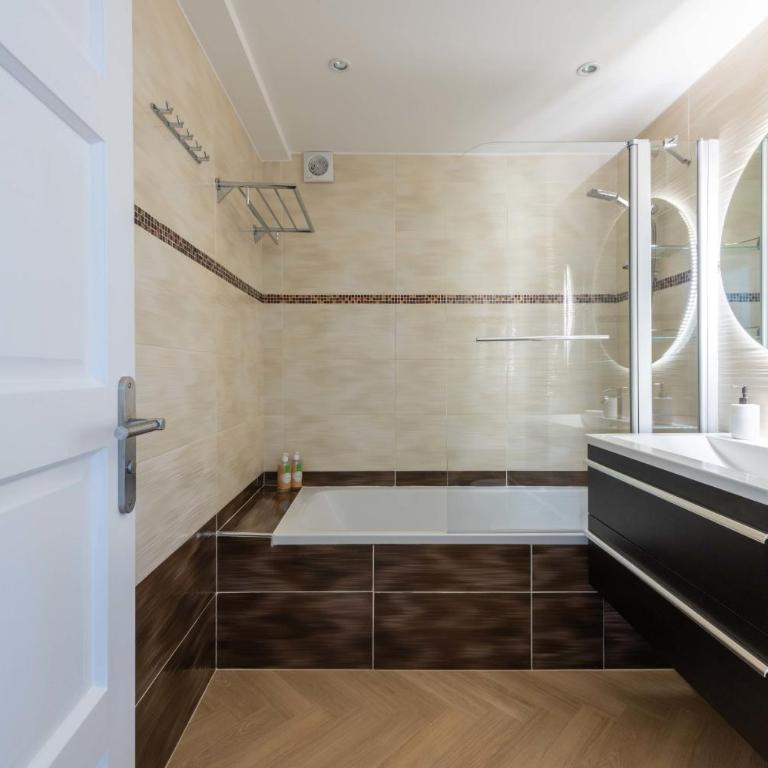 3P Traversant Vue Mer Cannes Est - Appartement - 21