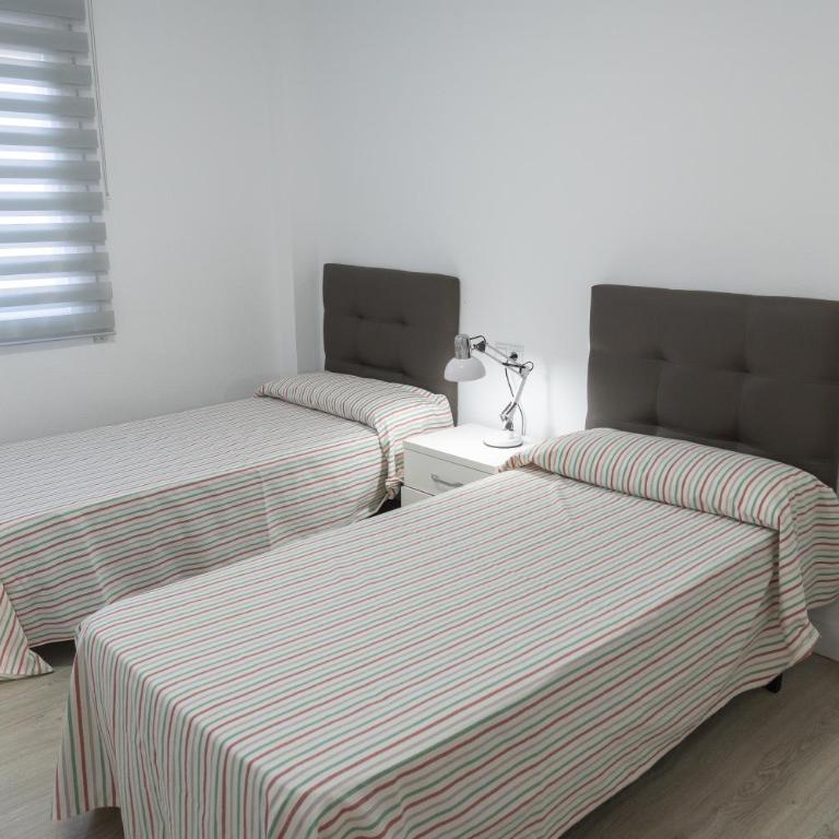 Apartamento con piscina a pocos metros de la playa - Apartamento de 3 dormitorios - 9