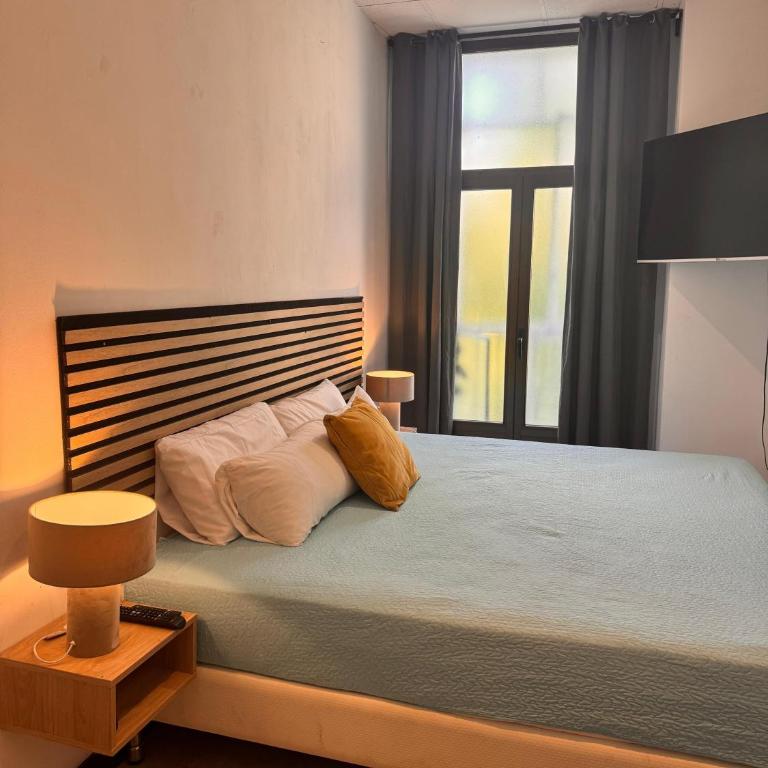 Plaza Opera Home - Triple Room with Balcony - 7