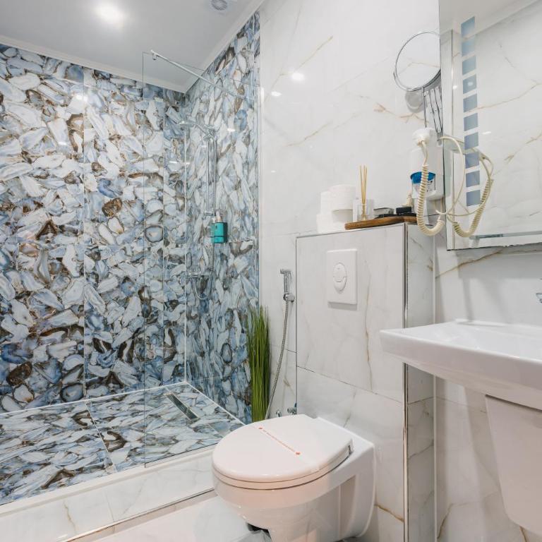 Padam Hotel & SPA - Deluxe Double Room (2 Adults + 1 Child) - 29