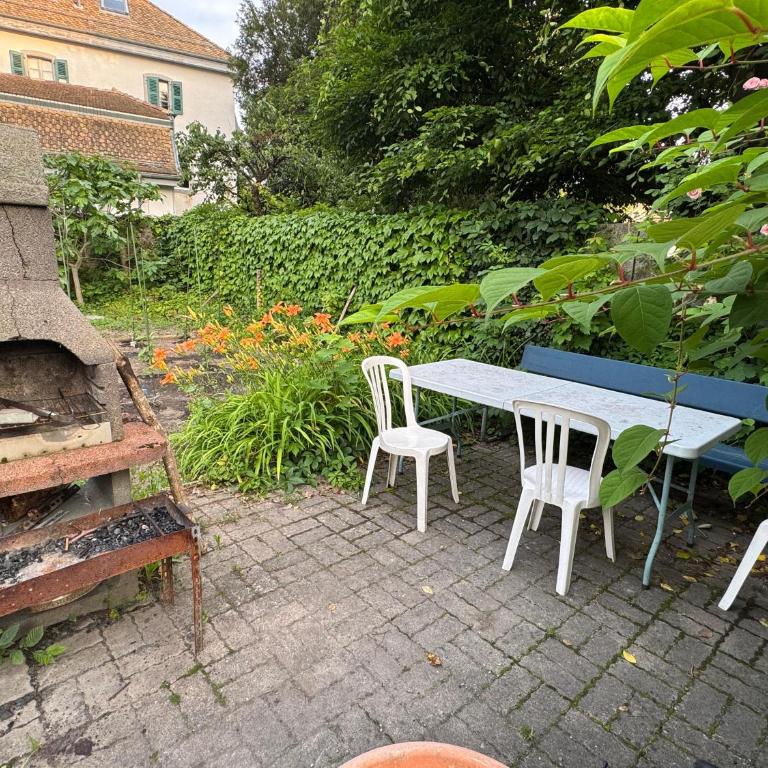 Historic House Aigle - Lake & Alps - Garden & BBQ - Apartment mit 2 Schlafzimmern und Bergblick - 36