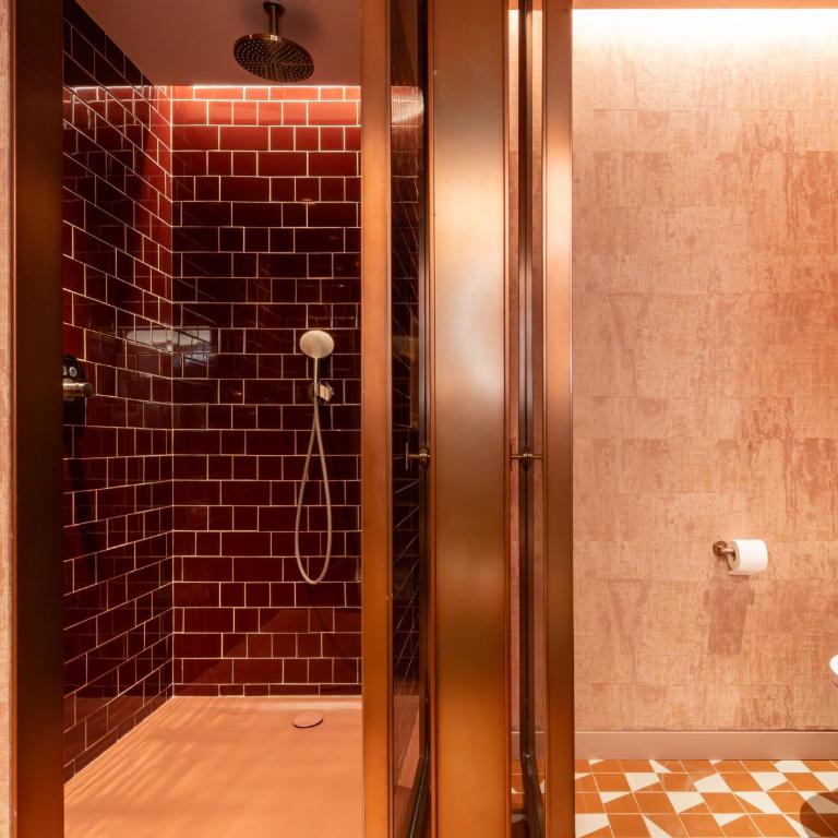 Hotel Palacio Bellas Artes San Sebastian, Curio Collection by Hilton - Double Room with Two Double Beds and Gallery - 7