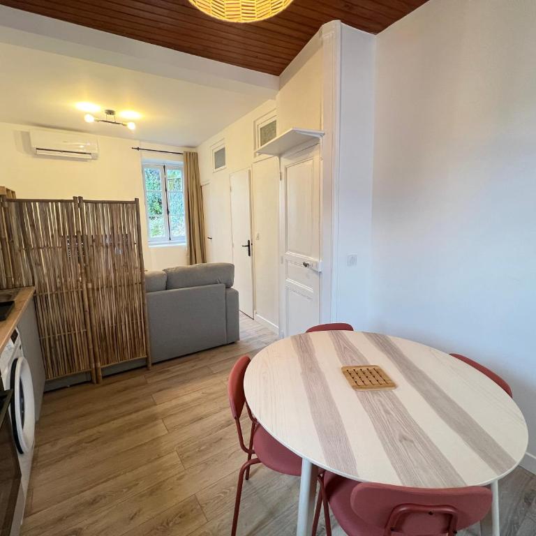 Le Russel - 1 Chambre - Halles Lourdes - Apartment mit 1 Schlafzimmer - 2