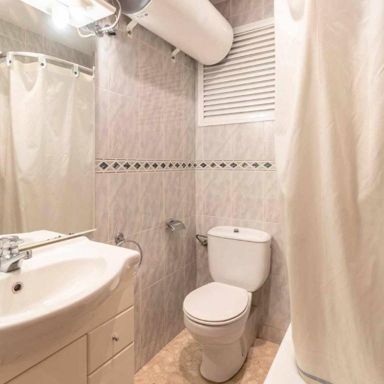Isard 4 bis Apartamento junto a la playa - Apartamento de 2 dormitorios - 13