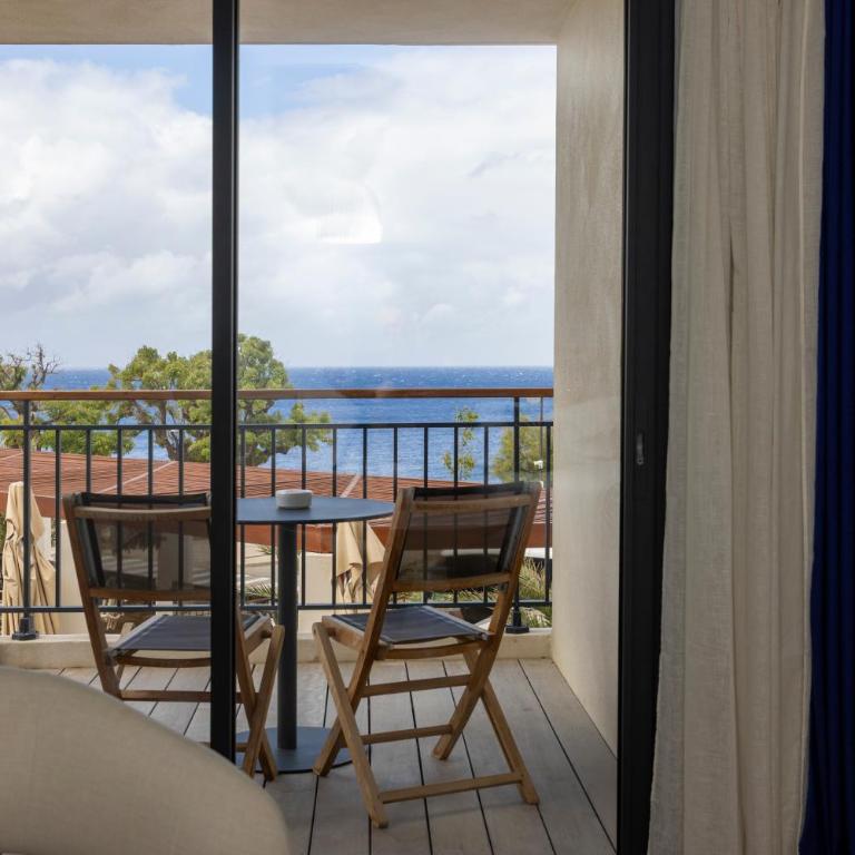 Hotel & Spa Kasano Calvi - Handwritten Collection - Chambre Lit King-Size Supérieure avec Piscine - Vue sur Mer - 11