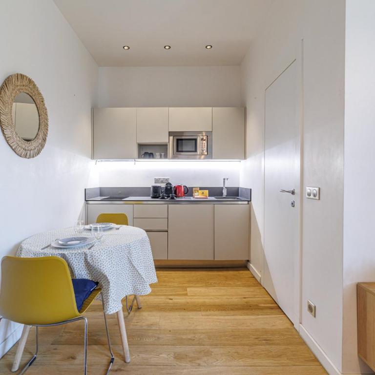 Cozy Studio in Nice Harbor - Garibaldi Square - Studio - 16