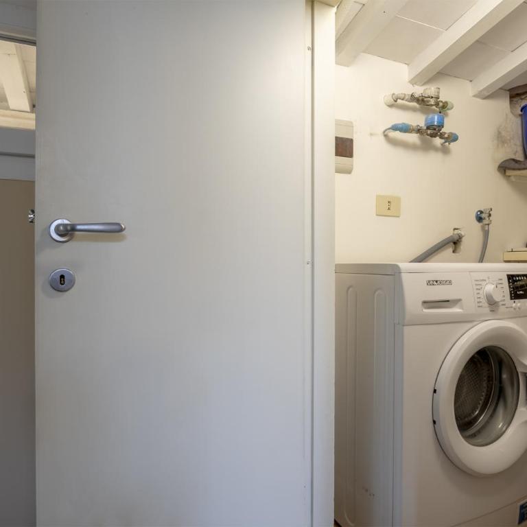 Raffaello Charming Apartment Near Duomo Square - Appartamento con 2 Camere da Letto - 5