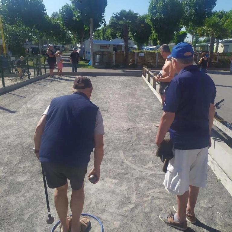 ZEcamping 4 étoiles animé piscine couverte 1km plage fitness mobil-home TV - Mobilheim - 24