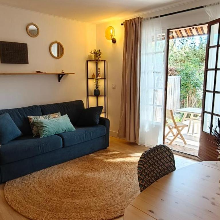New 250m Beach Apt with Pool & Terrace - Apartment - 9