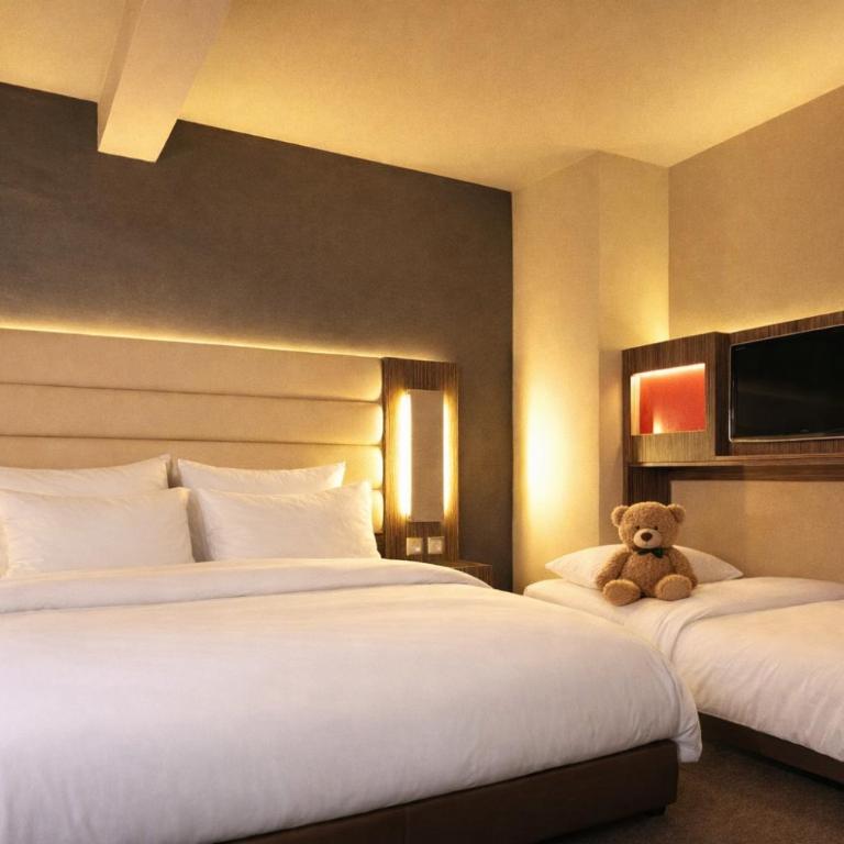 Hôtel de Brienne - Chambre Familiale (2 Adultes + 1 Enfant de Moins de 12 Ans) - 1