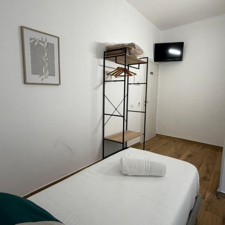 Cinquantotto Cozy Rooms - Twin Room with Private Bathroom - 5