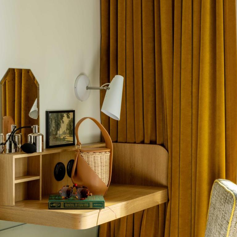 Hôtel Casimir - Chambre Deluxe - 2