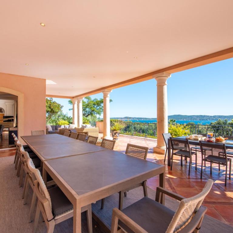Villa 16 pers climatisée vue mer Saint-Tropez, piscine, proche Golf Tennis Padel - Villa con Piscina Privata - 11