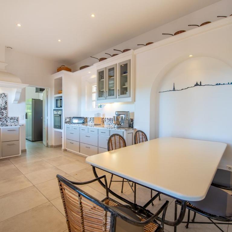 Villa 16 pers climatisée vue mer Saint-Tropez, piscine, proche Golf Tennis Padel - Villa con Piscina Privata - 22