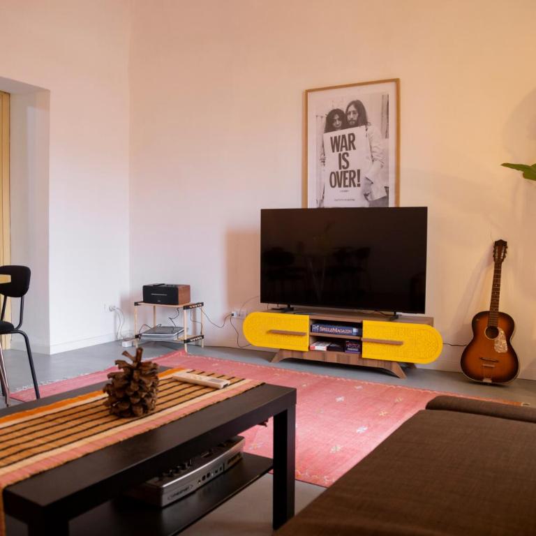 Rivoluzione9 Spacious and central - Appartamento con 3 Camere da Letto - 45